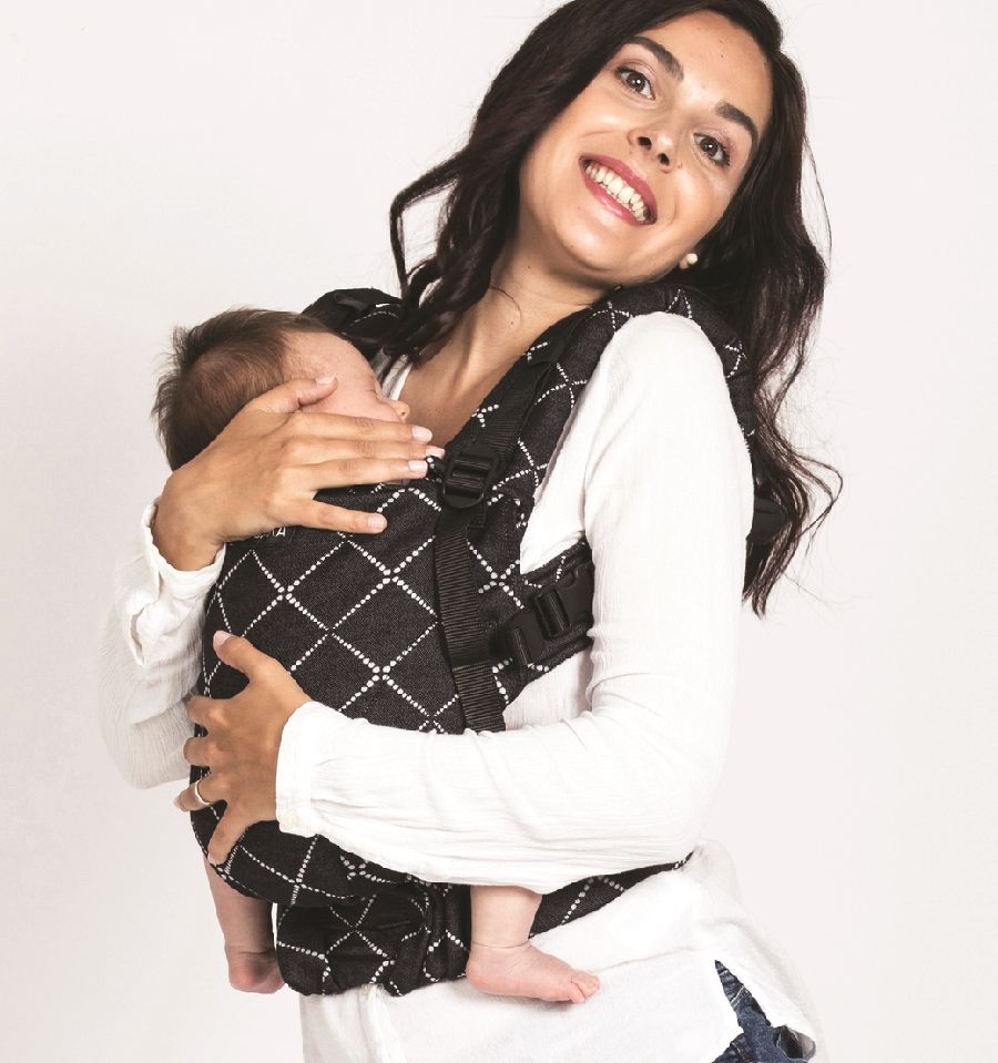 Isara The One Diamonda Black babycarrier