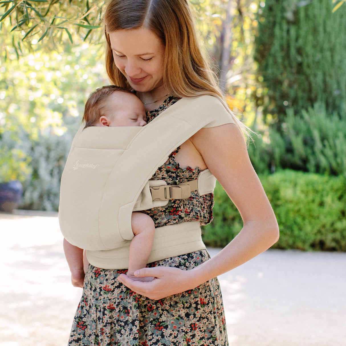 Ergobaby Embrace Cream babycarrier